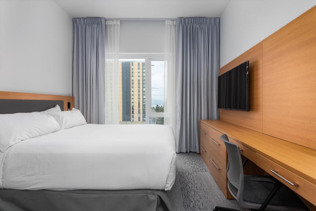Gage Suites At Ubc Vancouver Exterior photo