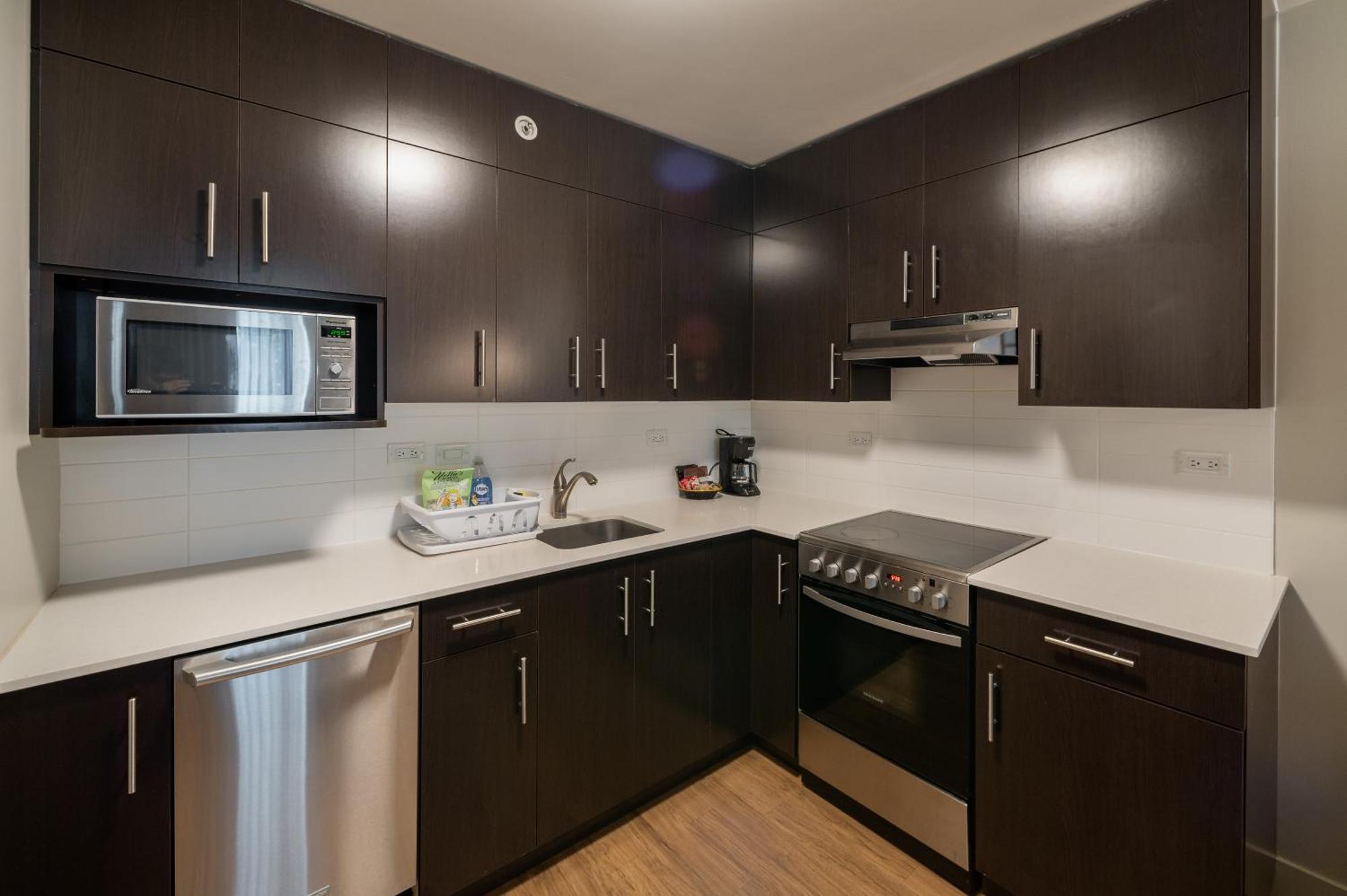 Gage Suites At Ubc Vancouver Exterior photo