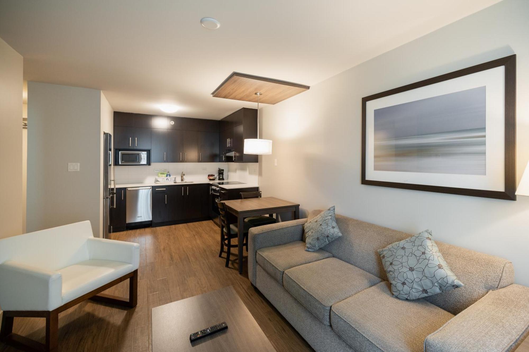 Gage Suites At Ubc Vancouver Exterior photo