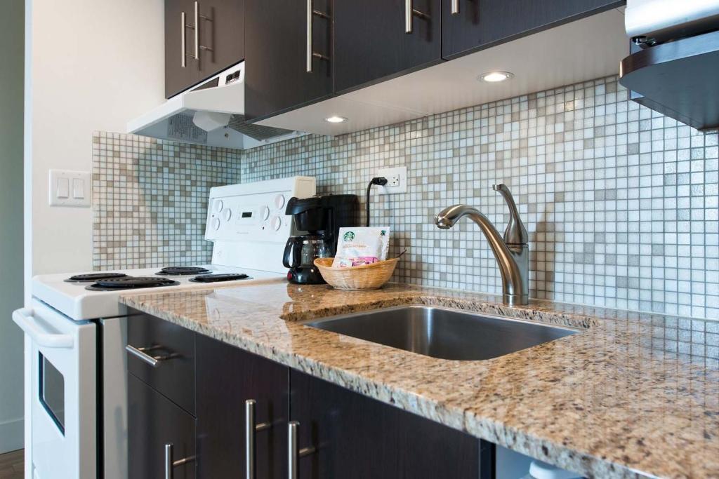 Gage Suites At Ubc Vancouver Room photo